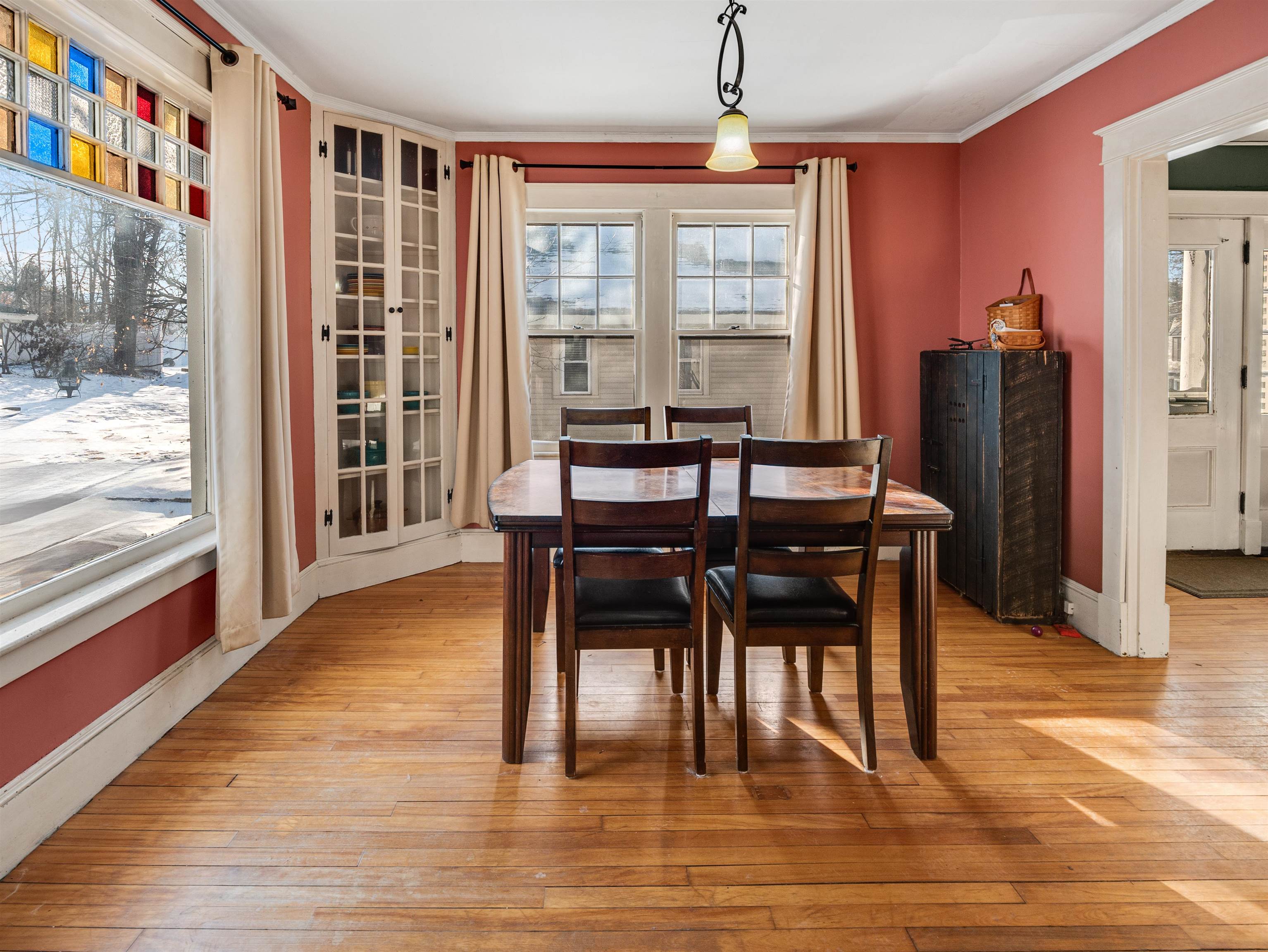 64 Bellevue Avenue Rutland, VT 05701 - Photo 5 of 23