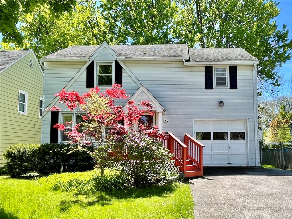 137 Edgemont Road Rochester, NY 14620 - Photo 1 of 14