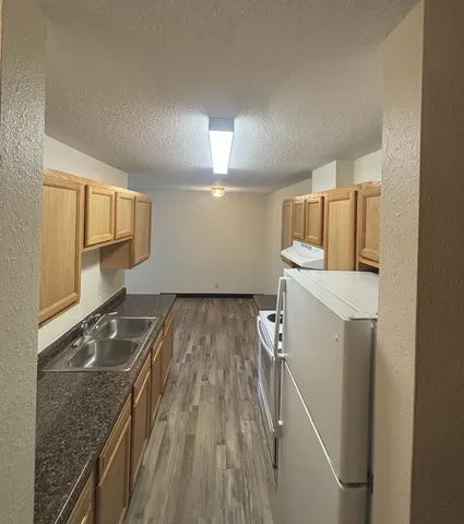 $972 | 720 Melody Lane, Fergus Falls, MN 56537