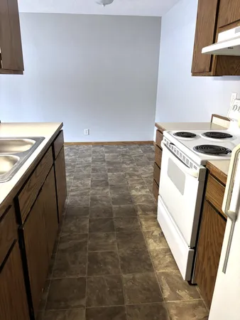 $972 | 720 Melody Lane, Fergus Falls, MN 56537