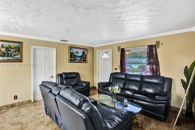 $570,000 | 6404 Evans Street, Hollywood, FL 33024