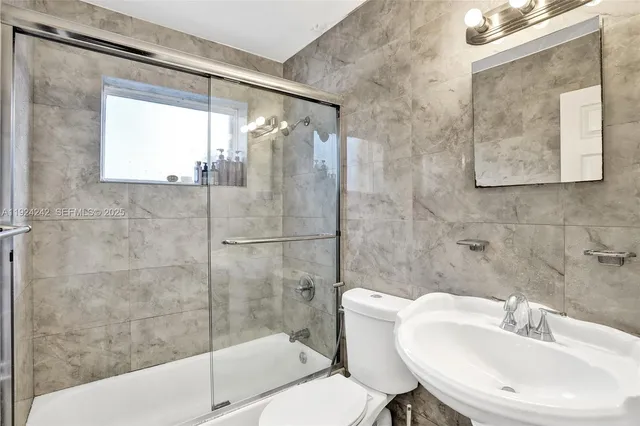 $570,000 | 6404 Evans Street, Hollywood, FL 33024