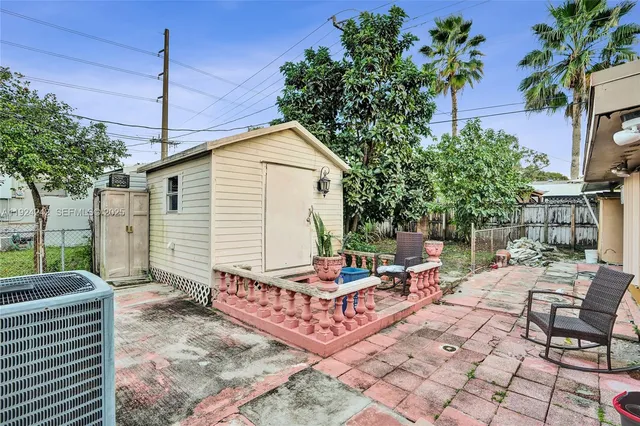 $570,000 | 6404 Evans Street, Hollywood, FL 33024