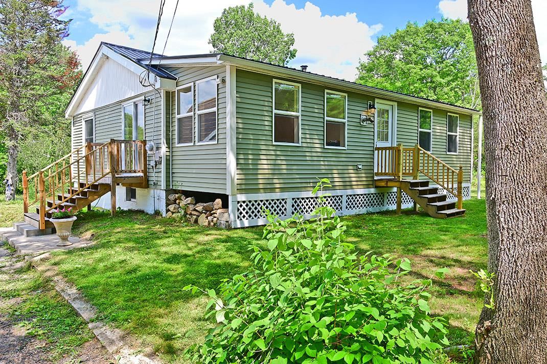 97 Middle Route Belmont, NH 03220 - Photo 2 of 33