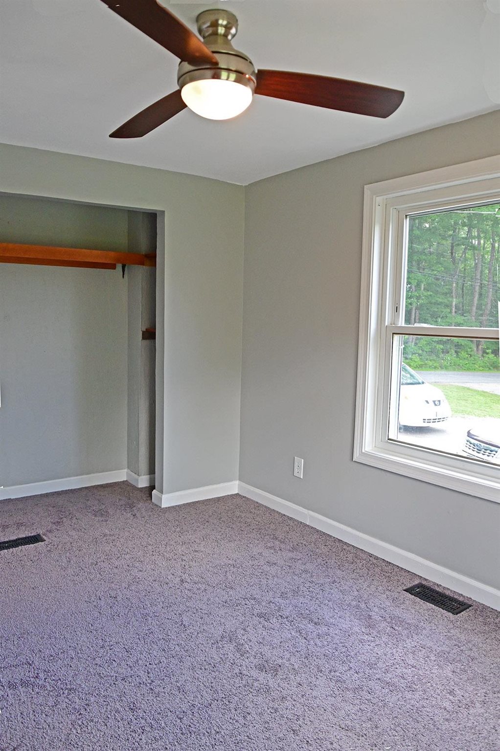 97 Middle Route Belmont, NH 03220 - Photo 13 of 33