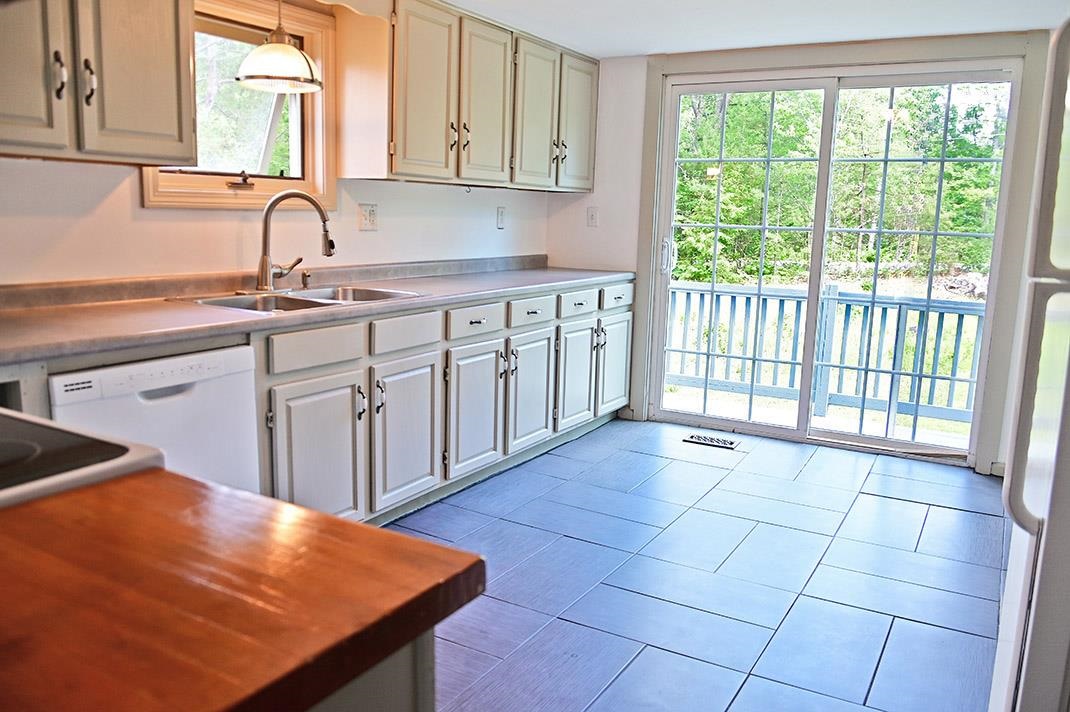 97 Middle Route Belmont, NH 03220 - Photo 21 of 33