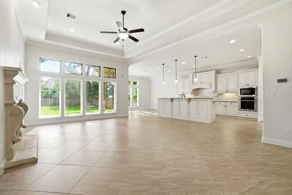 $565,000 | 131 Hunter Hollow Drive, Montgomery, TX 77316