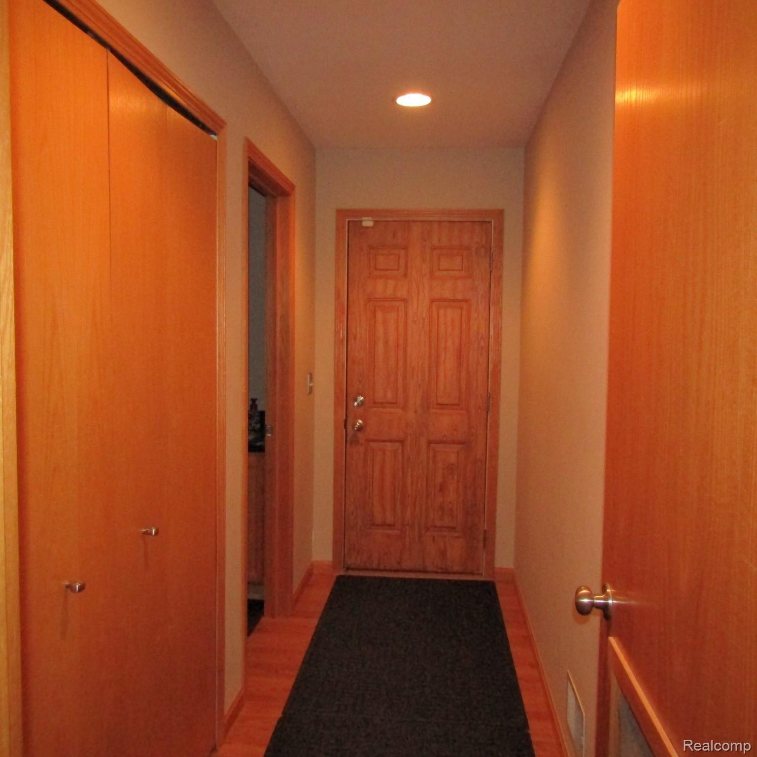 1699 Dutcher Road Howell, MI 48843 - Photo 25 of 38 IMG_0581.JPG