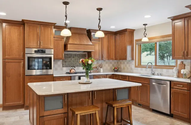 $850,000 | 3610 France Avenue South, St. Louis Park, MN 55416