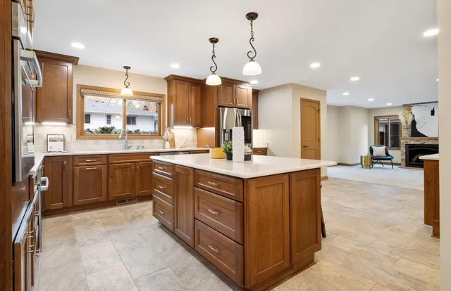 $850,000 | 3610 France Avenue South, St. Louis Park, MN 55416