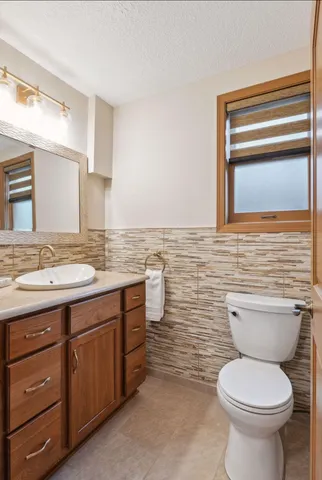 $850,000 | 3610 France Avenue South, St. Louis Park, MN 55416