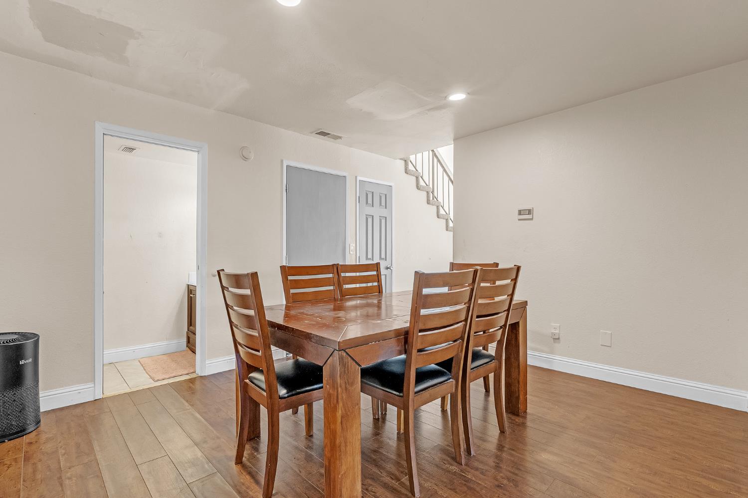 6260 Calvine Road Sacramento, CA 95823 - Photo 14 of 38 Gallery Image 14
