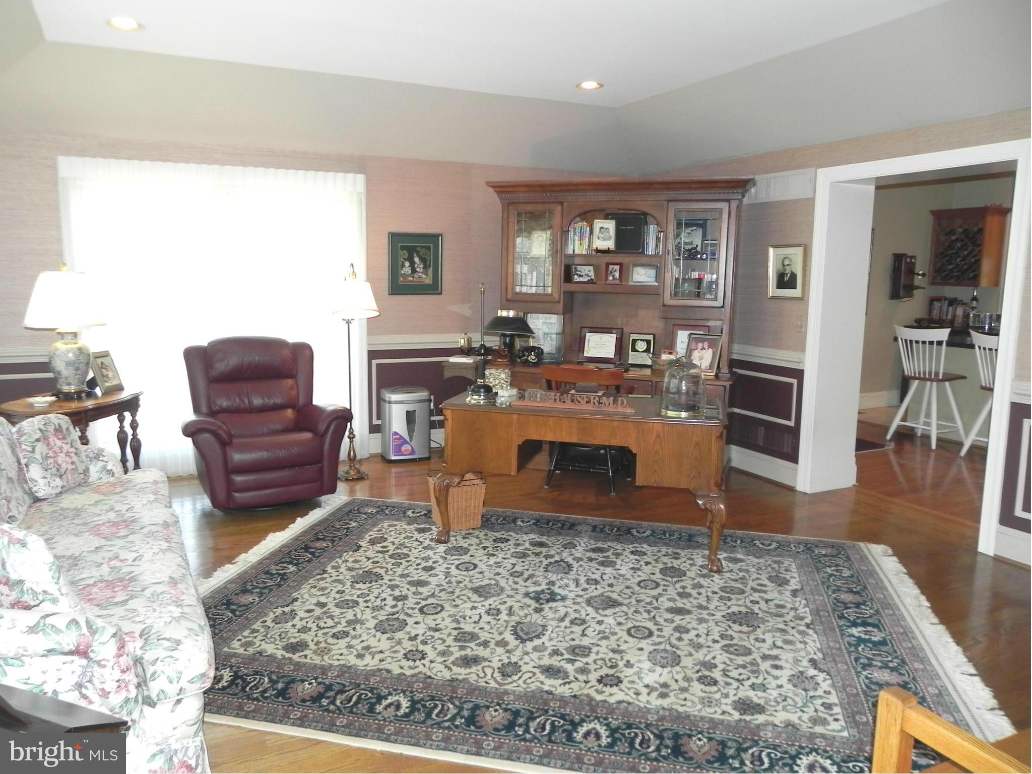 1230 Algonquin Road Crownsville, MD 21032 - Photo 15 of 30 Main level office w/ tray ceiling