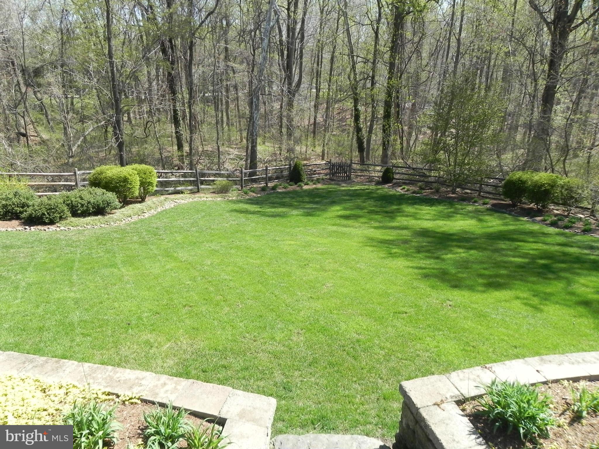 1230 Algonquin Road Crownsville, MD 21032 - Photo 6 of 30 Fenced rear yard/invisible fence front