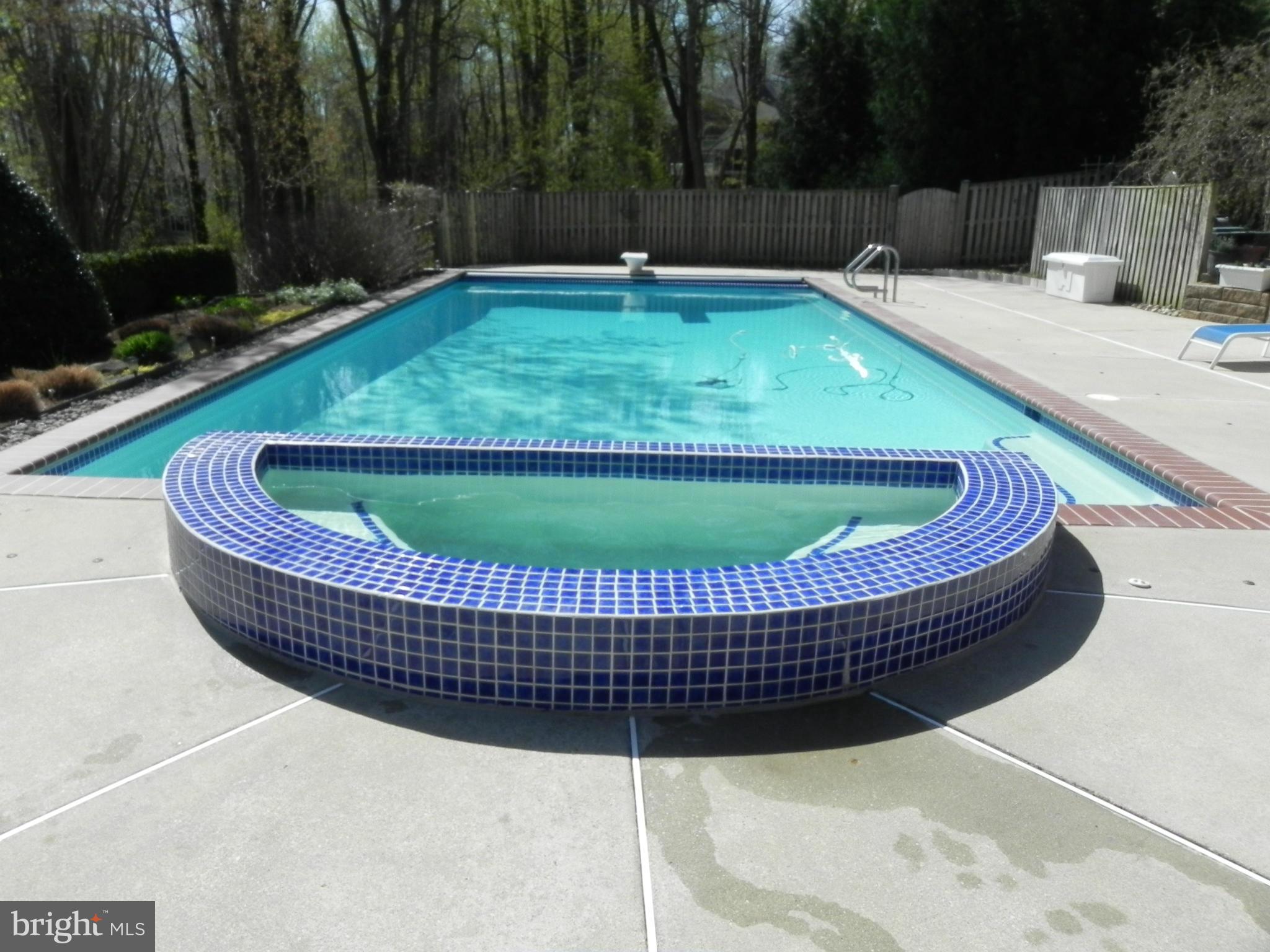 1230 Algonquin Road Crownsville, MD 21032 - Photo 9 of 30 Retractable cover