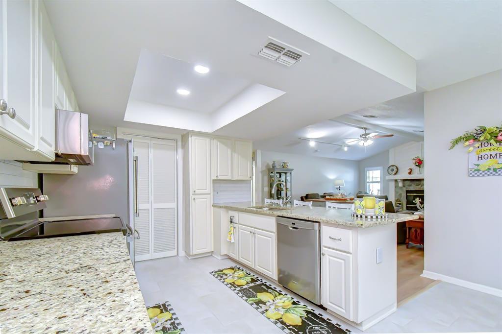 8935 Ruger Drive New Port Richey, FL 34655 - Photo 6 of 32 Gallery Image 6