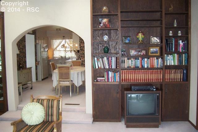 698 Gilcrest Road Colorado Springs, CO 80906 - Photo 9 of 12