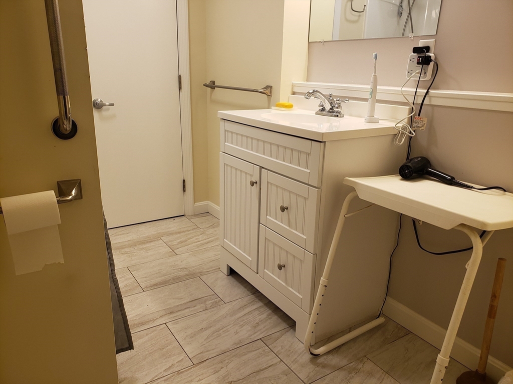 849 Boston Post Road East, Unit 5G Marlborough, MA 01752 - Photo 29 of 31 Gallery Image 29