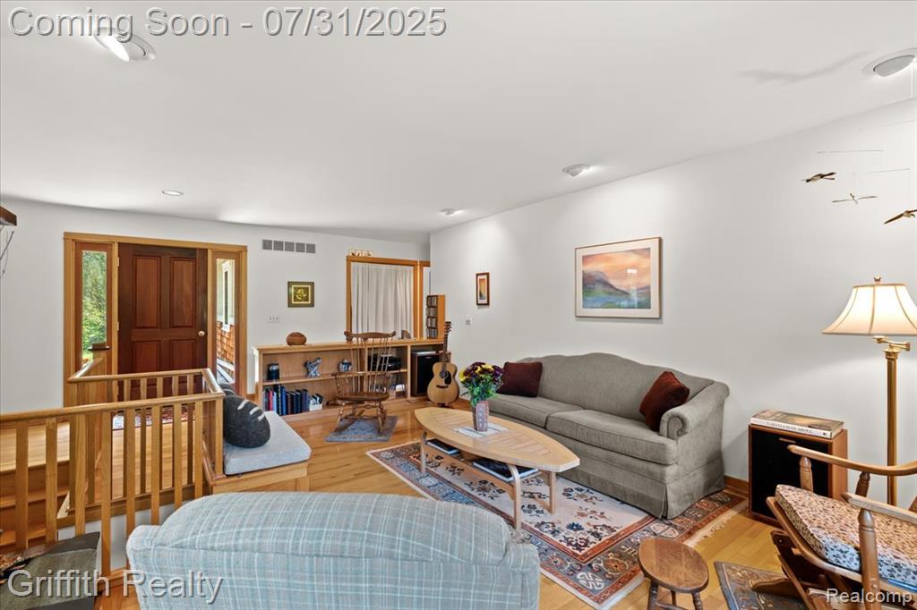 2493 Swarthout Road Pinckney, MI 48169 - Photo 8 of 42
