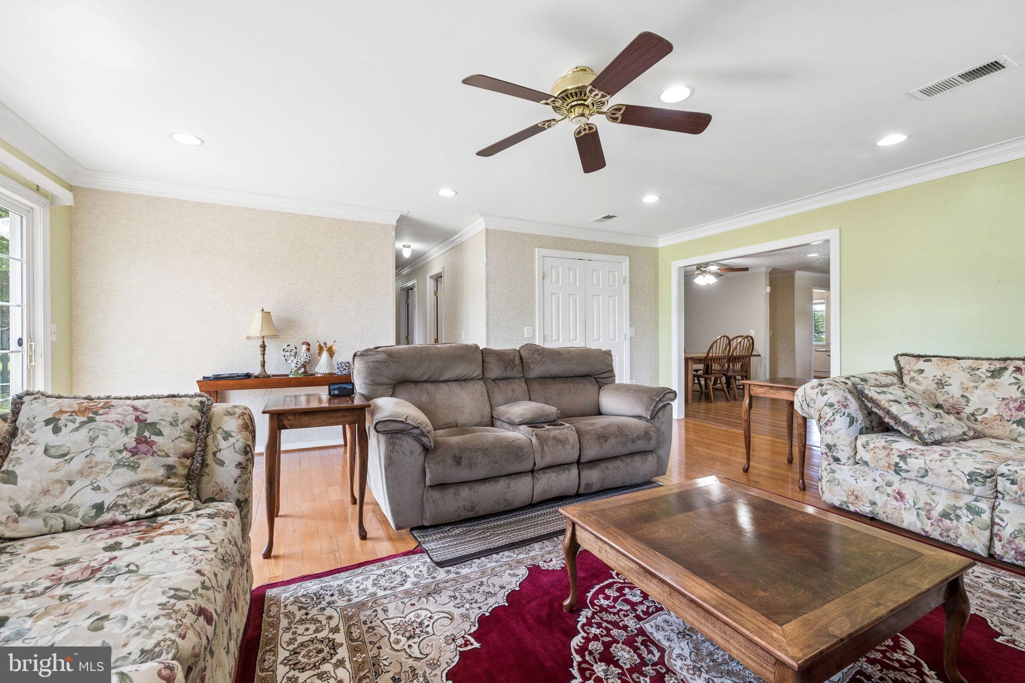 14917 Compton Road Centreville, VA 20121 - Photo 19 of 72 Family Room