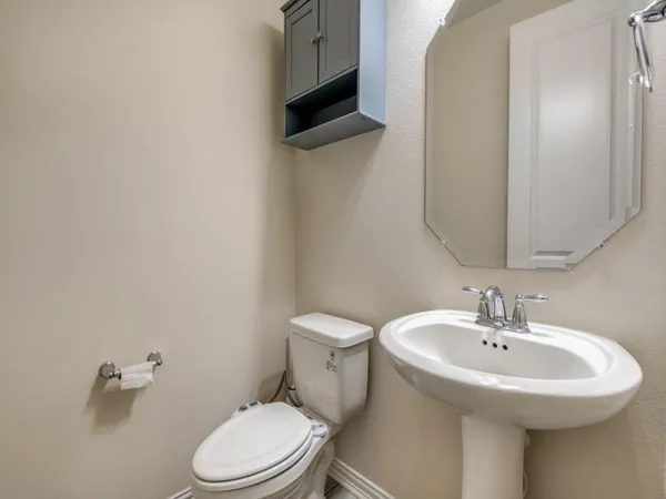 $3,250 | 2353 Bella Court, Carrollton, TX 75010