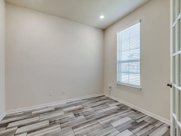 $3,250 | 2353 Bella Court, Carrollton, TX 75010