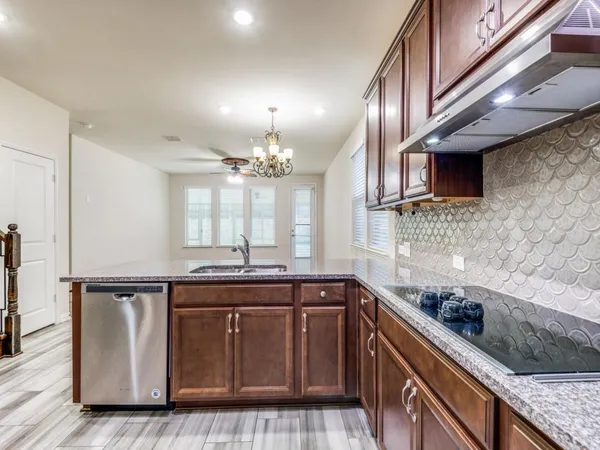 $3,250 | 2353 Bella Court, Carrollton, TX 75010