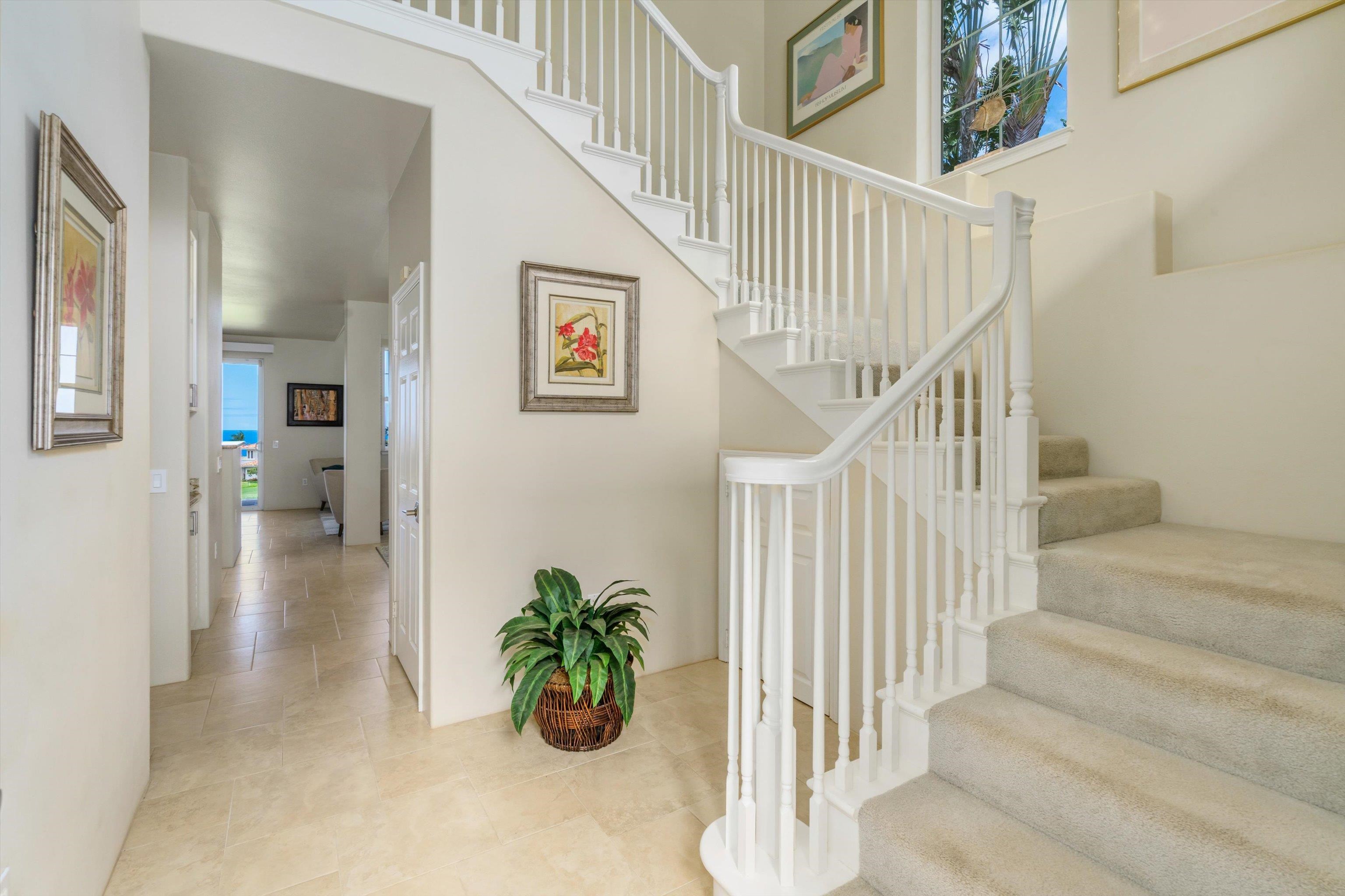 3950 Kalai Waa Street, Unit R 103 Kihei, HI 96753 - Photo 7 of 50 a view of entryway with livingroom