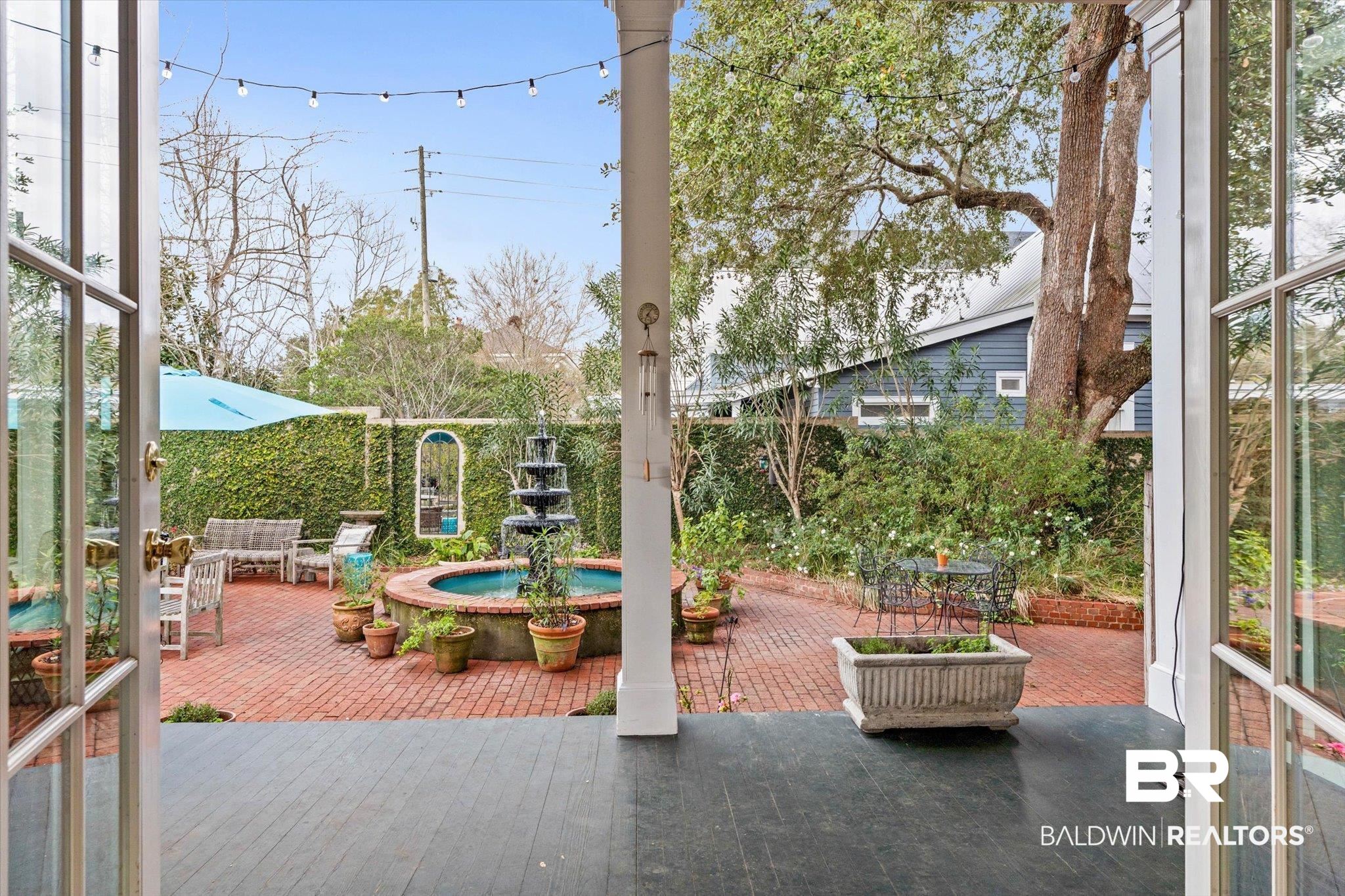 259 North Jackson Street Mobile, AL 36603 - Photo 14 of 42 View of patio / terrace with outdoor dining area