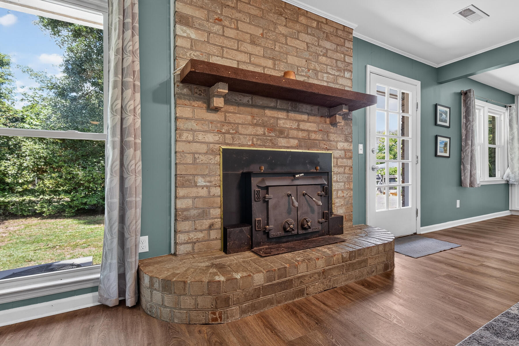 1736 Sulgrave Road Charleston, SC 29414 - Photo 15 of 38 Wood burning Fireplace in Great Room