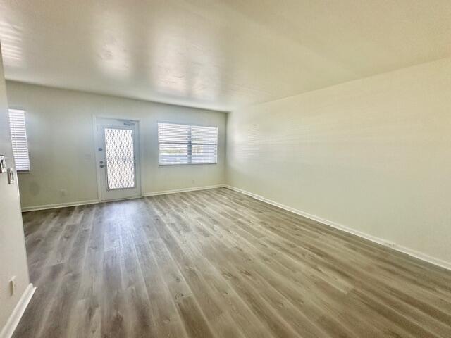 4012 Exeter Boca Raton, FL 33434 - Photo 7 of 40 Living Area