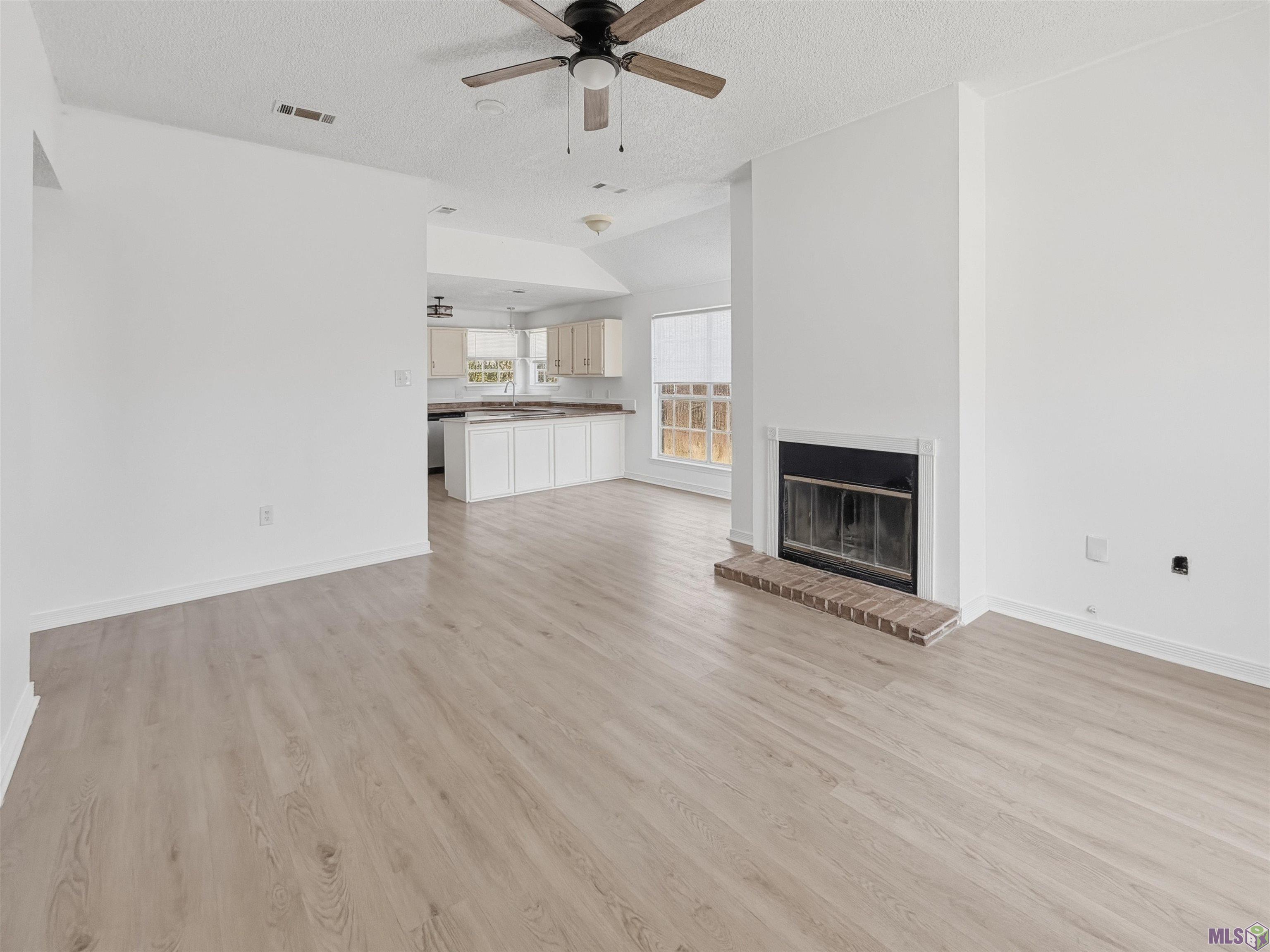 652 John Henry Drive Baton Rouge, LA 70820 - Photo 2 of 11