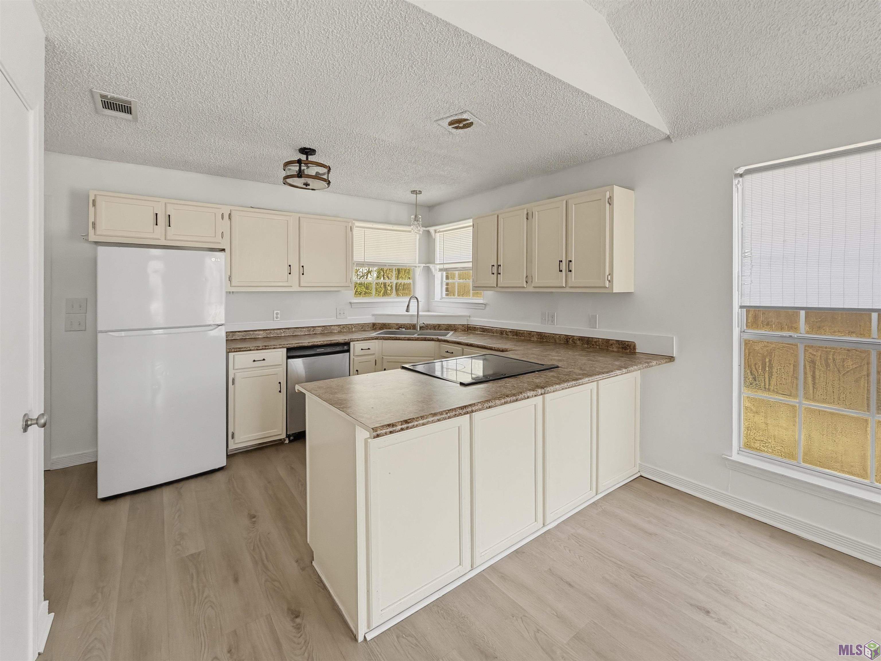 652 John Henry Drive Baton Rouge, LA 70820 - Photo 4 of 11