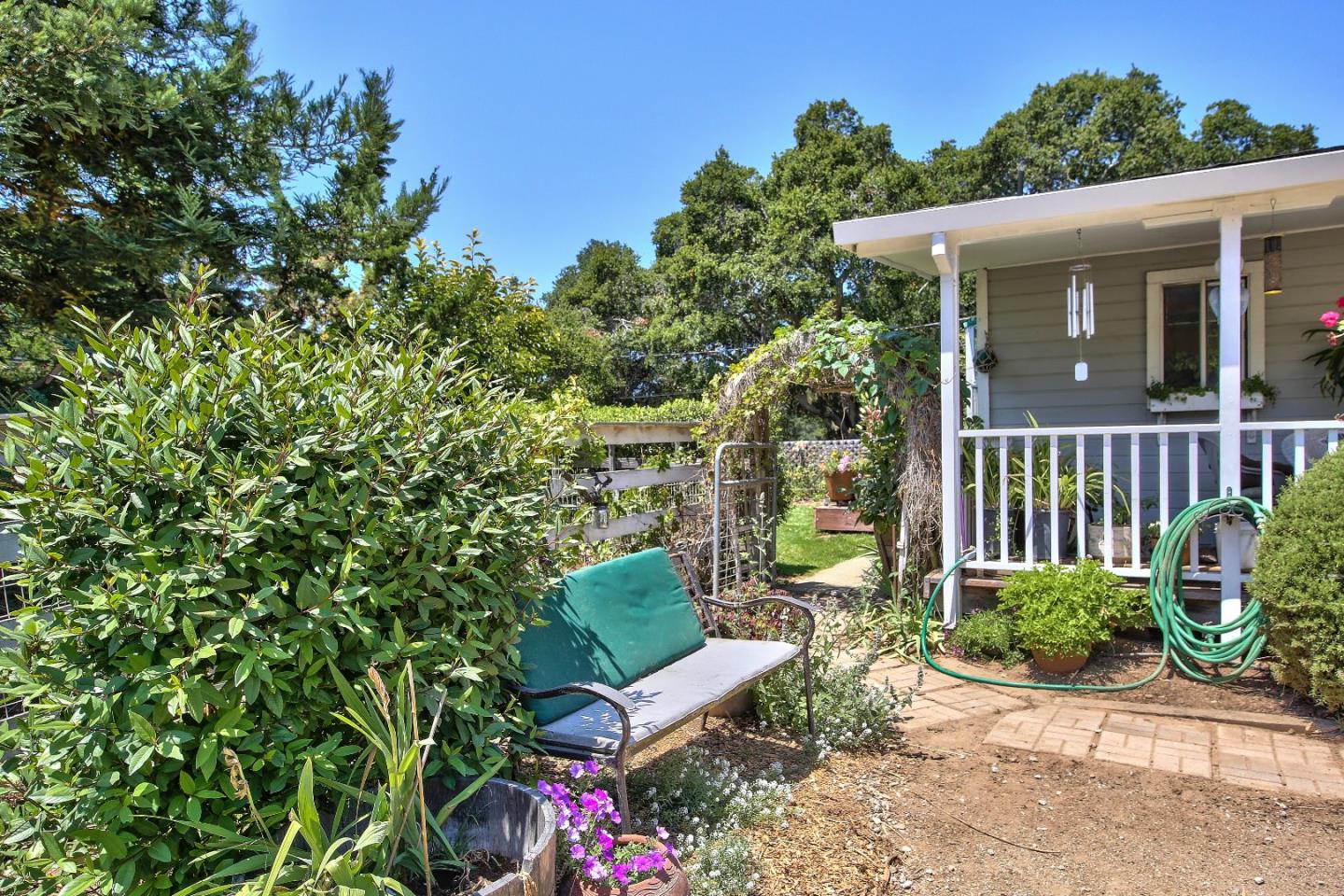 50 Paradise Road Salinas, CA 93907 - Photo 5 of 22 Gallery Image 5