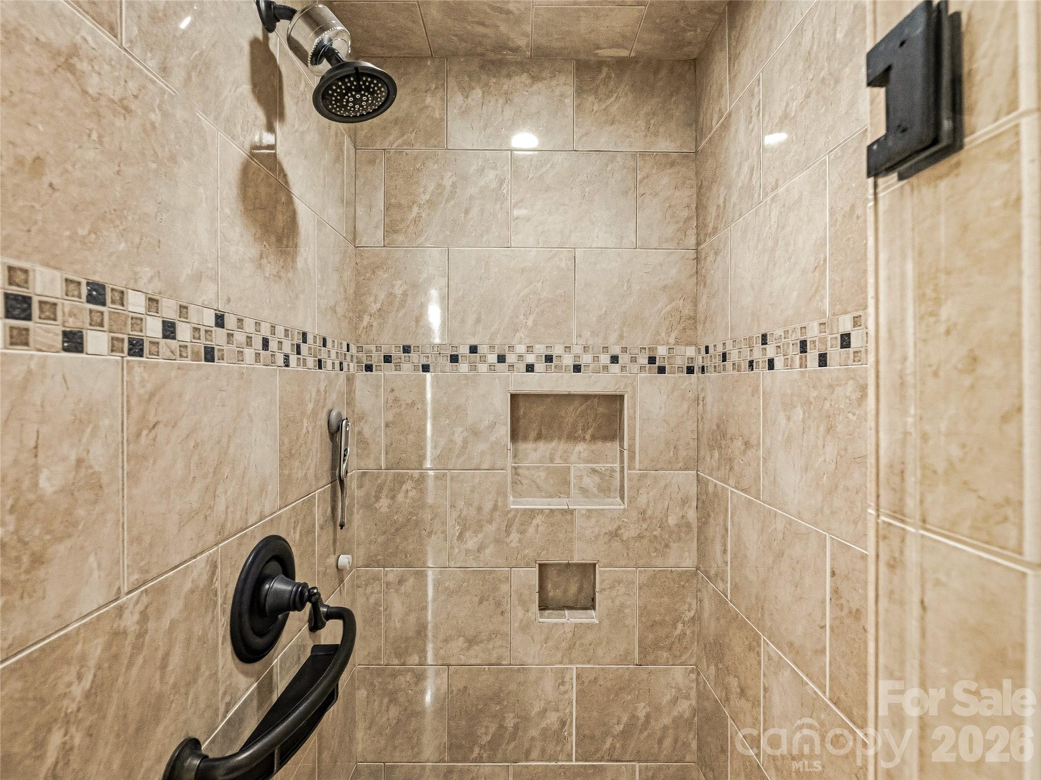 76 Edgelawn Road Asheville, NC 28804 - Photo 23 of 48