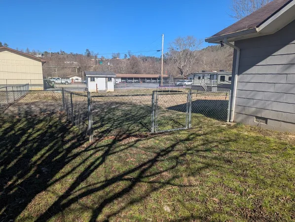 $254,900 | 67 Lowell Street, Murphy, NC 28906