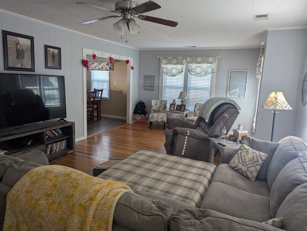 67 Lowell Street Murphy, NC 28906 - Photo 5 of 40