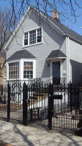 $4,000 | 1657 North Harding Avenue, Chicago, IL 60647