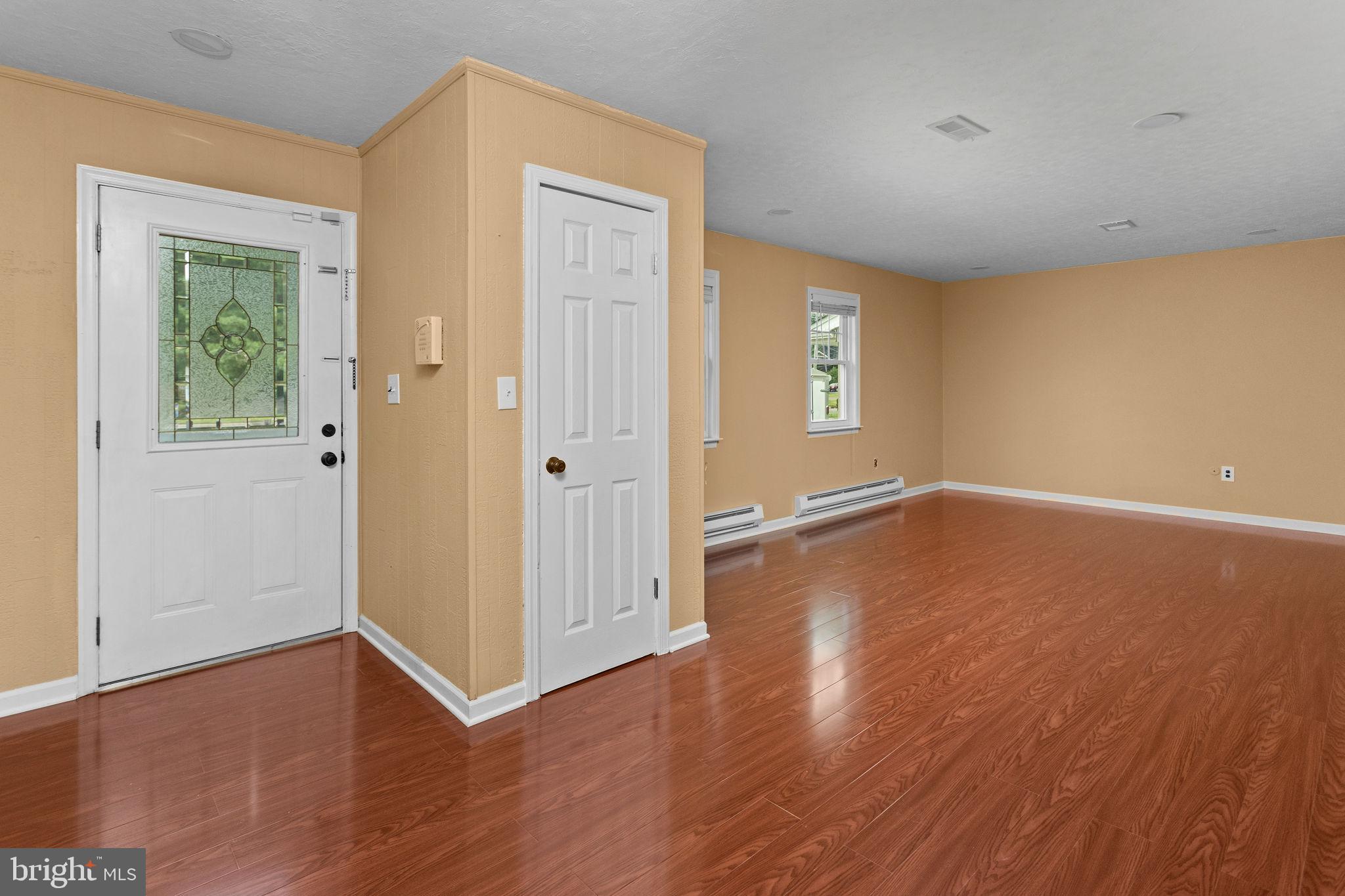 469 Flock Road Hamilton, NJ 08619 - Photo 12 of 29 Front Foyer View