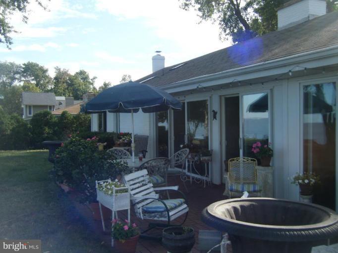 5168 Mountain Road Pasadena, MD 21122 - Photo 18 of 20 Patio