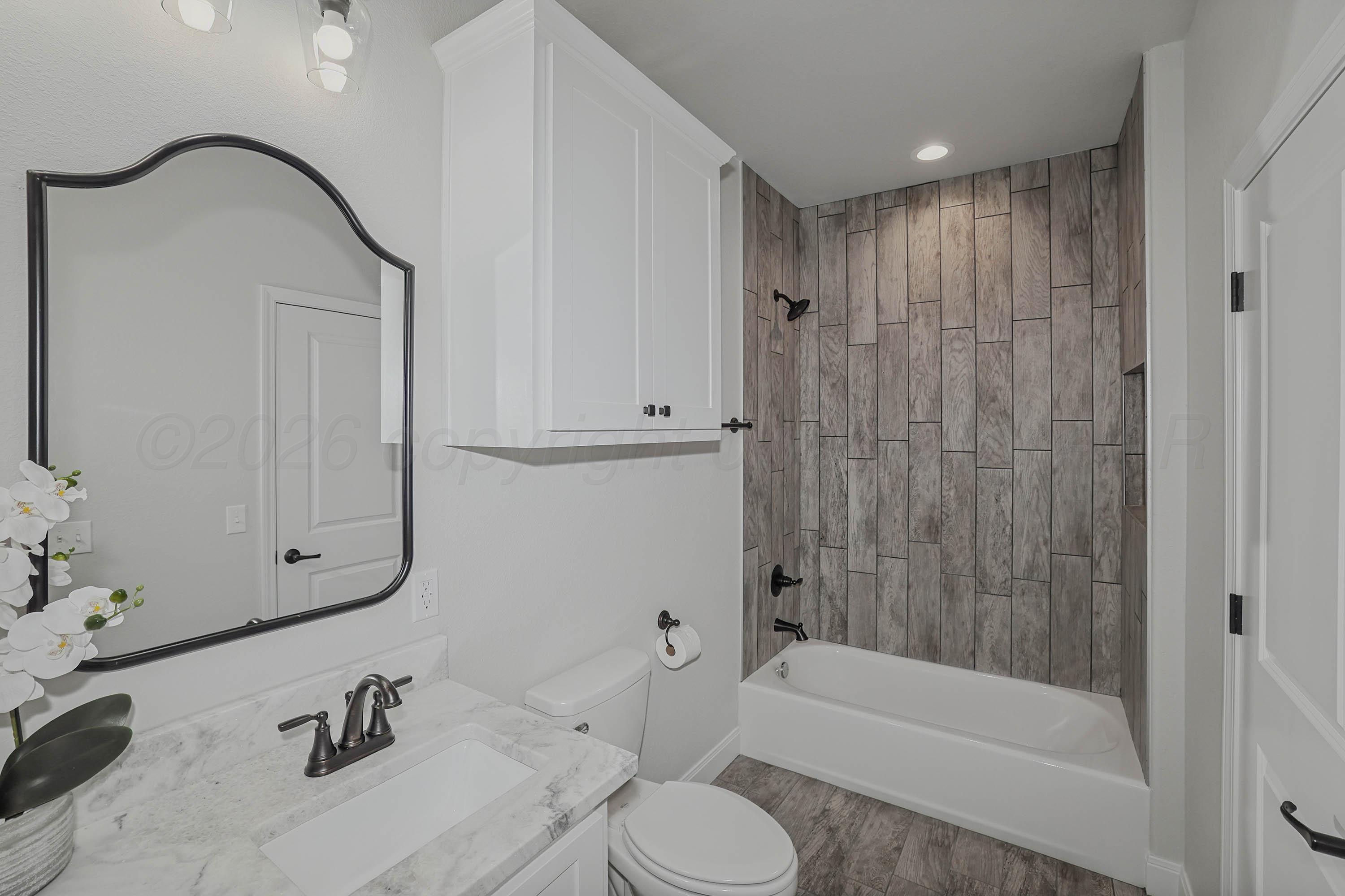 2804 Conner Drive Canyon, TX 79015 - Photo 24 of 30 Upstairs Bathroom