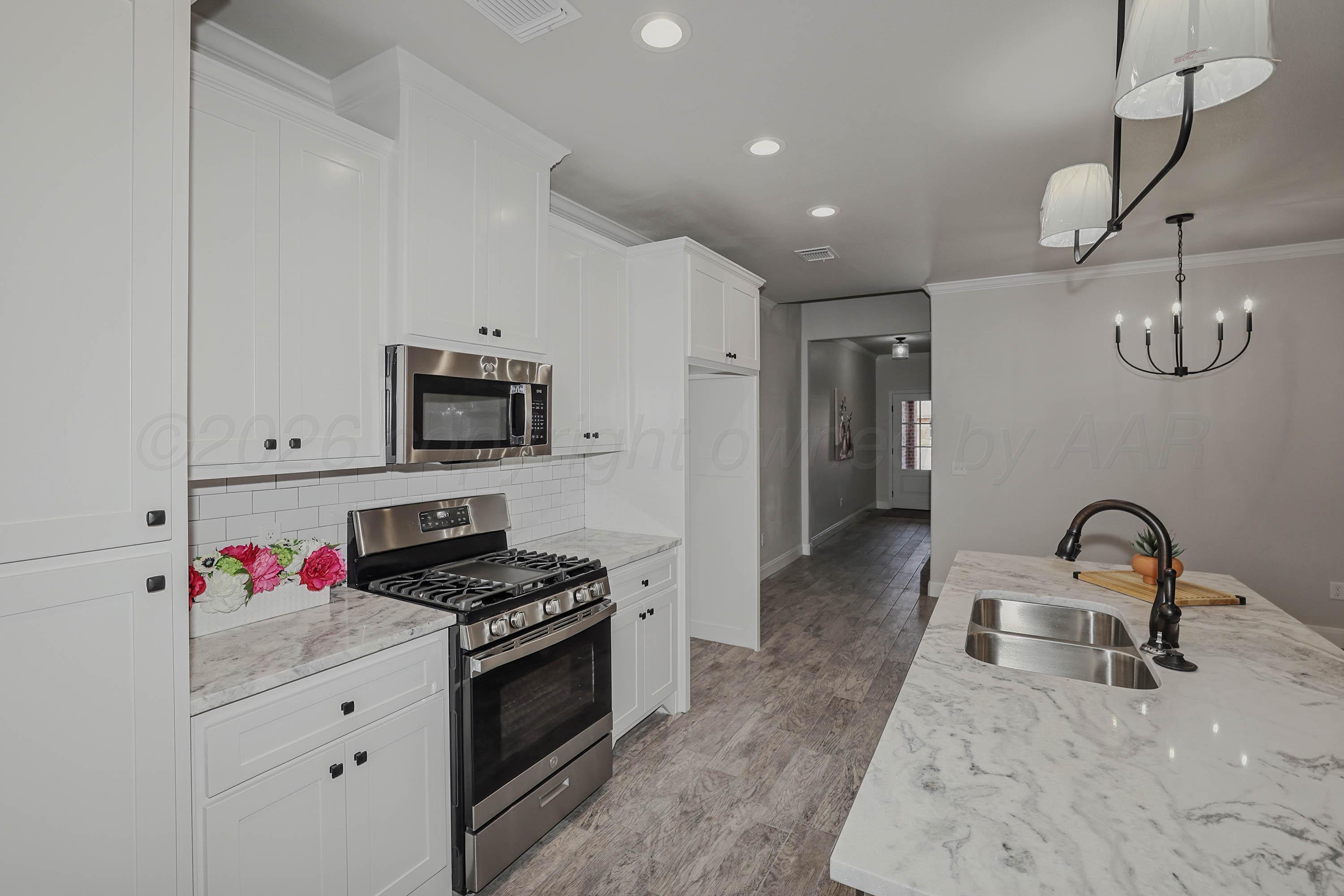 2804 Conner Drive Canyon, TX 79015 - Photo 4 of 30 Kitchen
