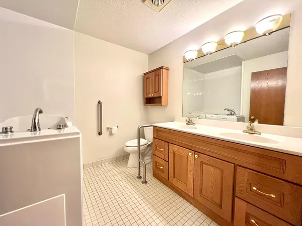 $319,500 | 1860 Cherry Street, Red Wing, MN 55066