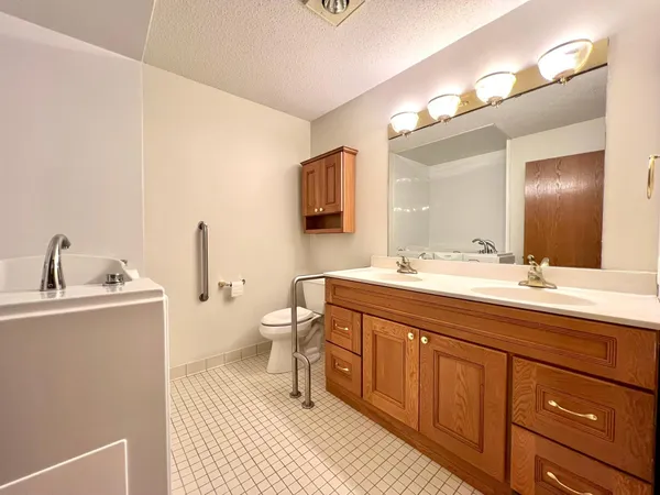 $319,500 | 1860 Cherry Street, Red Wing, MN 55066