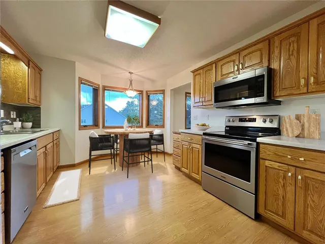 $325,000 | 1860 Cherry Street, Red Wing, MN 55066