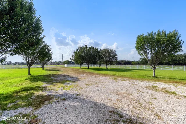 $330,000 | 6104 Highway 26, Jennings, LA 70546