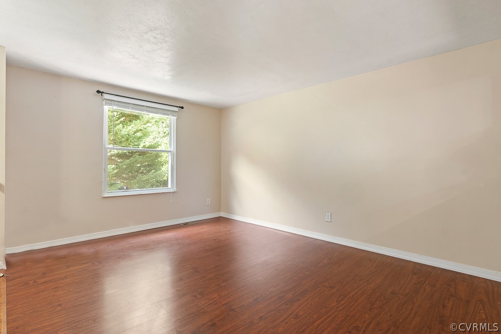 8801 Pepperidge Road North Chesterfield, VA 23236 - Photo 5 of 24 2nd level family room