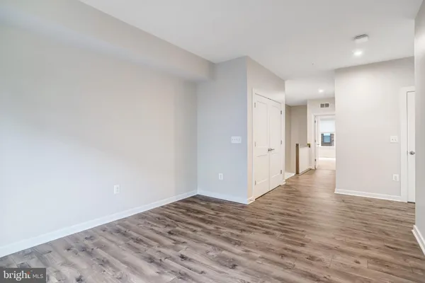 $549,900 | 44499 Wolfhound Square, Ashburn, VA 20147