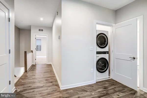 $549,900 | 44499 Wolfhound Square, Ashburn, VA 20147