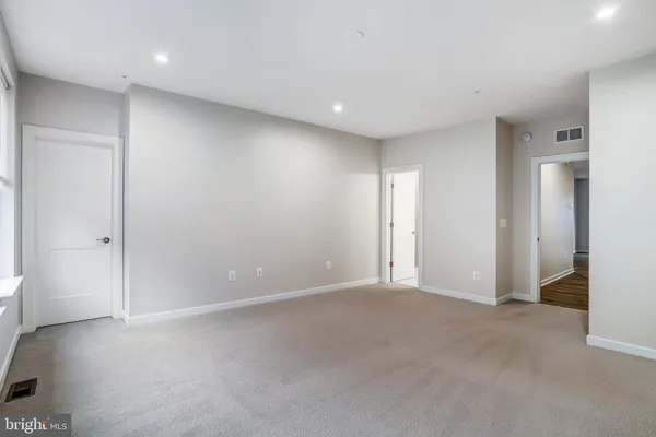 $549,900 | 44499 Wolfhound Square, Ashburn, VA 20147